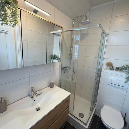 Cozy Nest 2 Min Zum Markt Apartment *